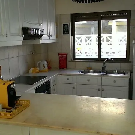 Oura T1 200m Apartament *